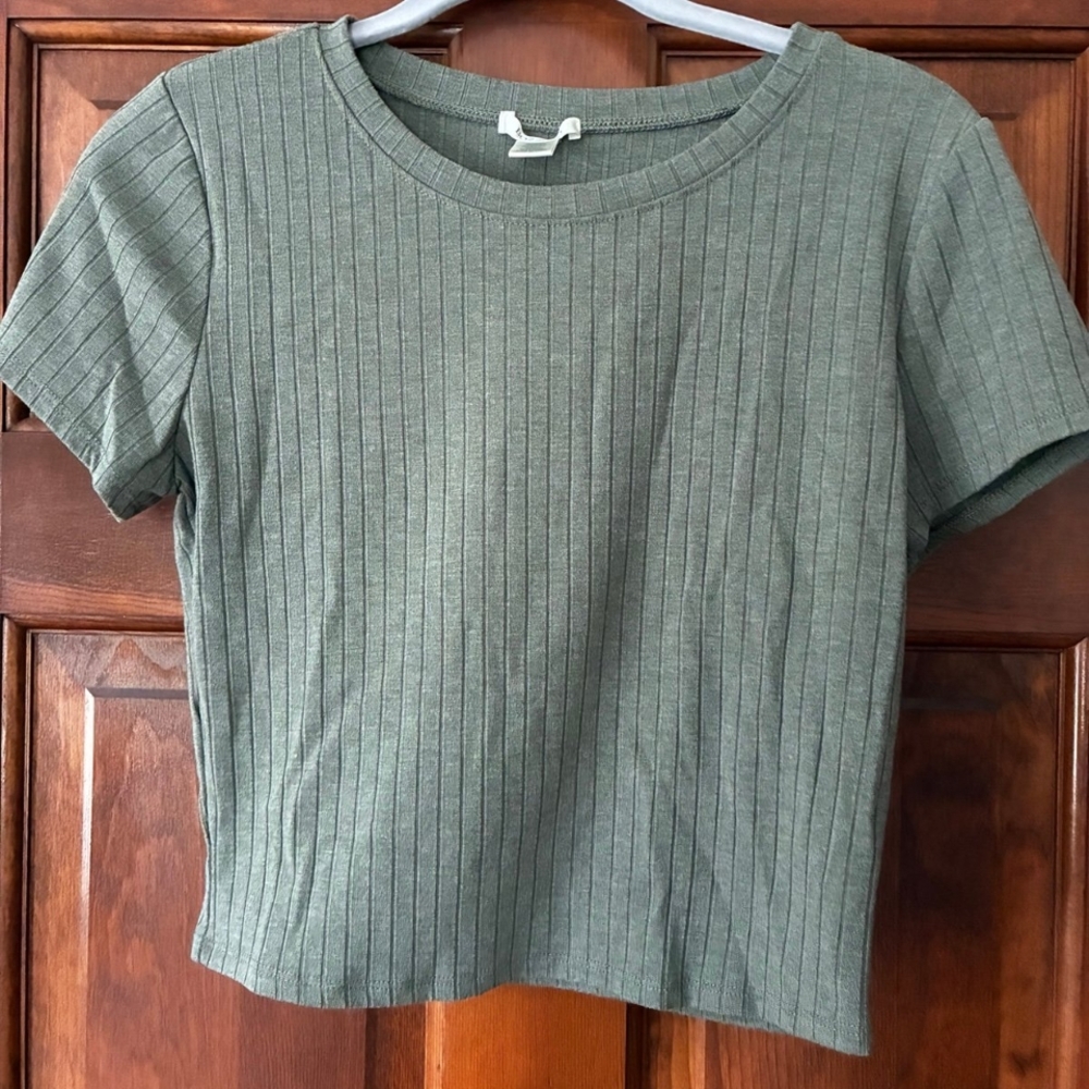 Green Ribbed Women's Crop Top